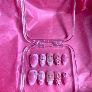 Pink Floral Nail Art Set
